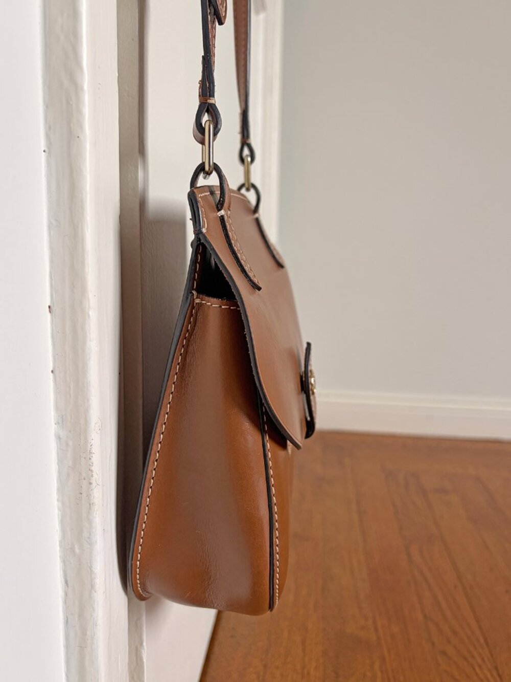 Dooney & Bourke Alto Happy Bag | Tan Leather | Saddle Crossbody - Picture 5 of 8